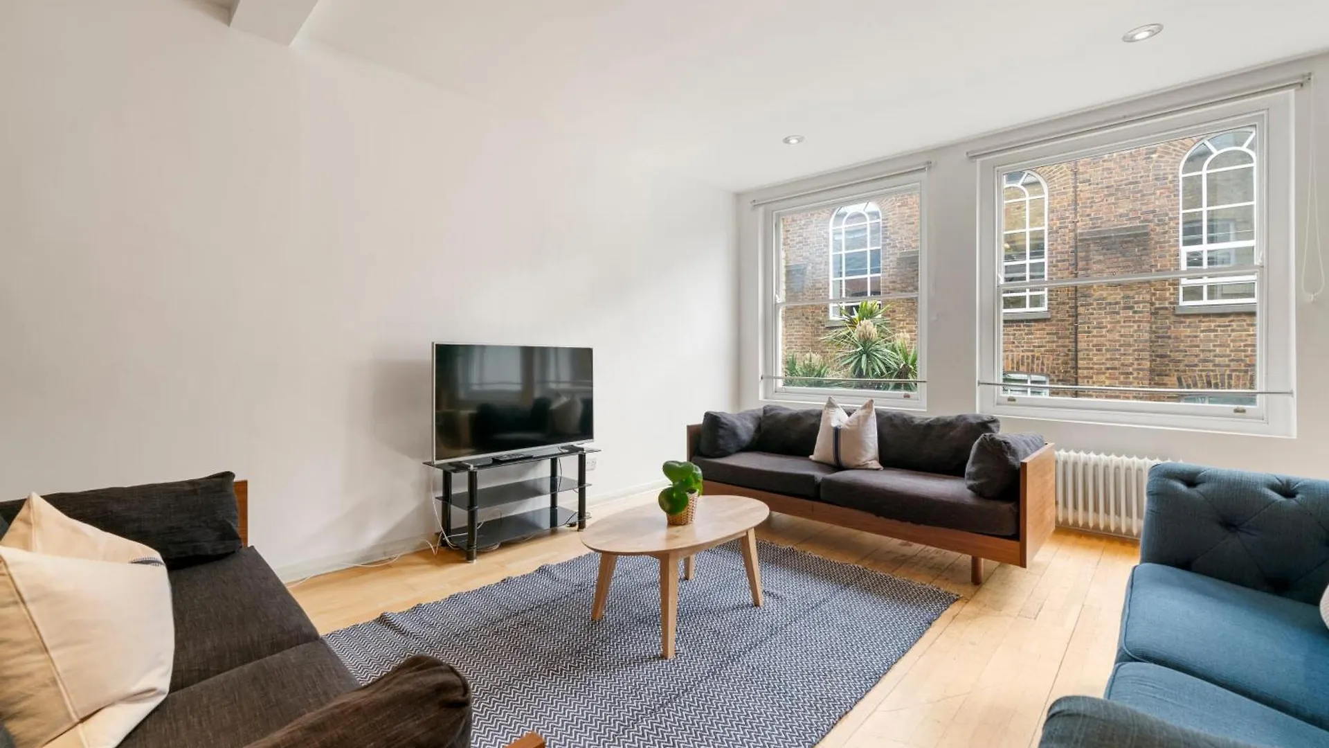Unique Apartments Near Old Street Station 伦敦 0*,  英国
